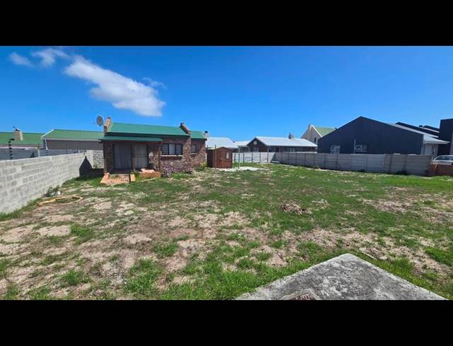 1 BEDROOM HOUSE FOR SALE IN PERLEMOENBAAI